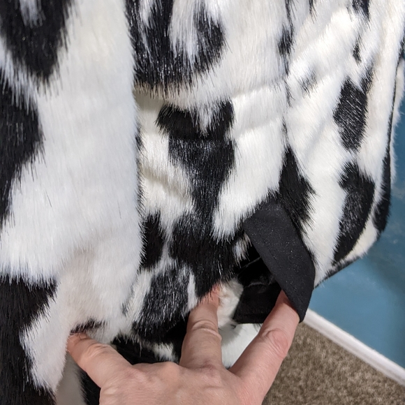 INC faux fur " Cruela"  jacket with pockets - Picture 4 of 10